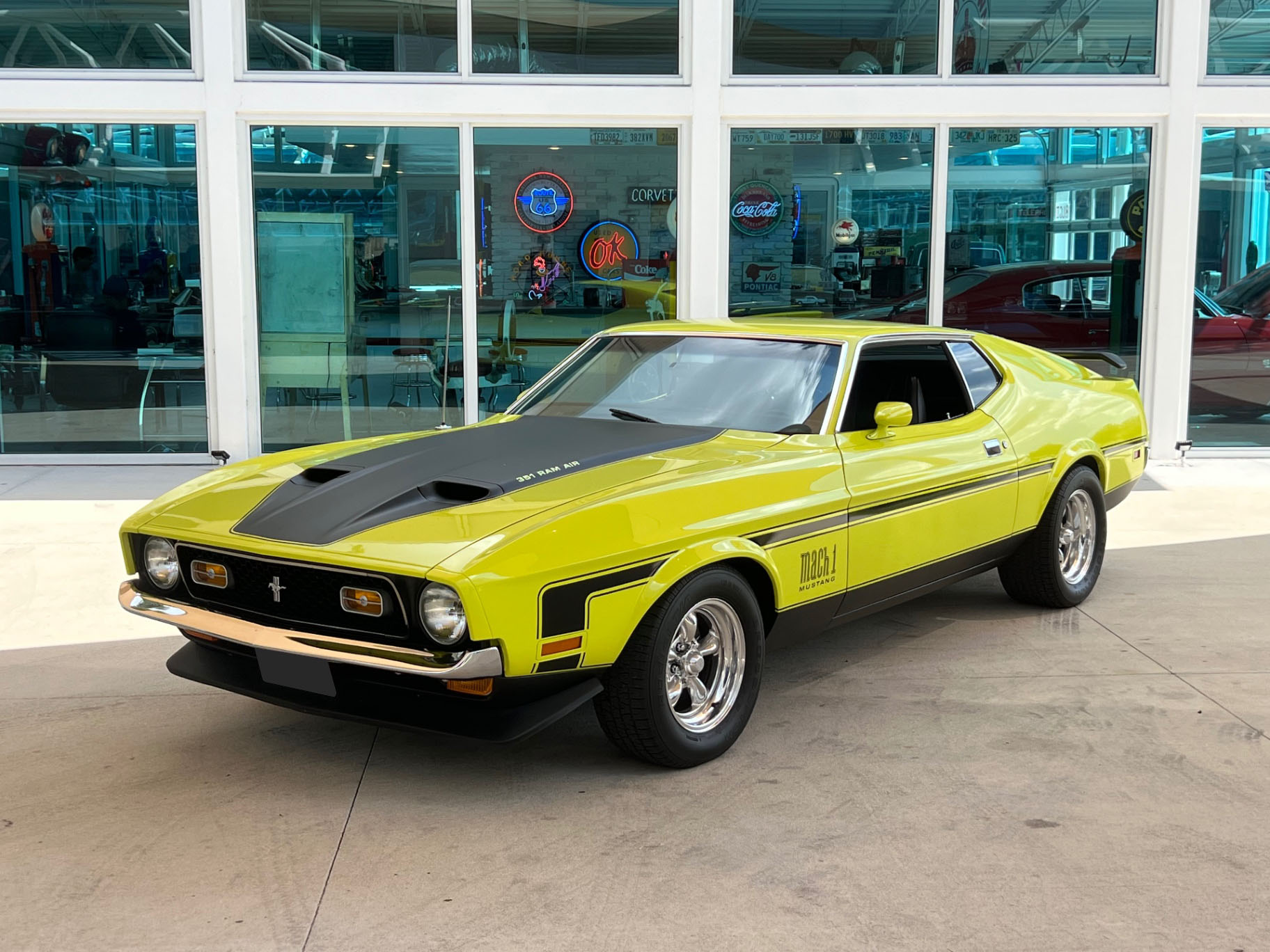 1972 Ford Mustang MACH 1